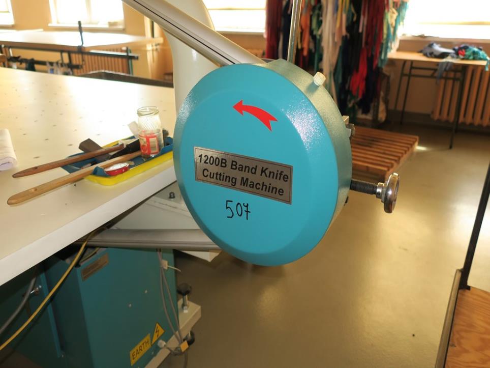 sewing machines and equipment-5